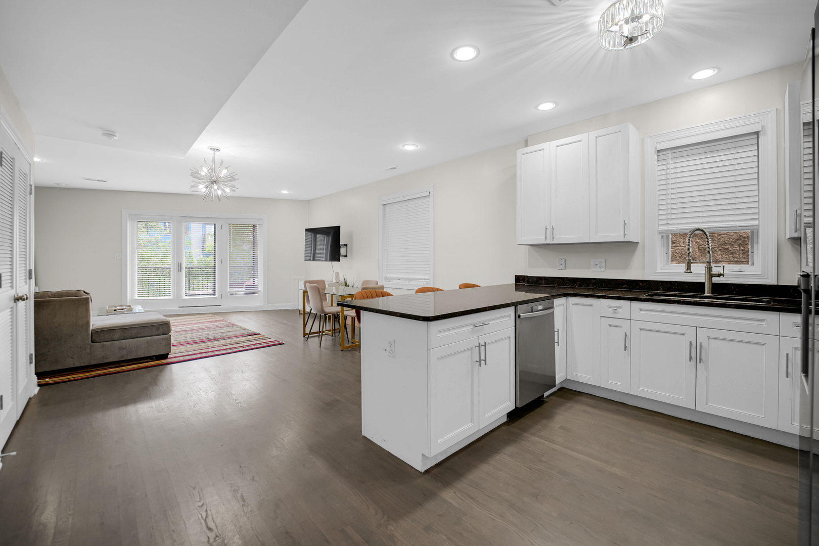 31 E 26th Street #4, Chicago, IL 60616