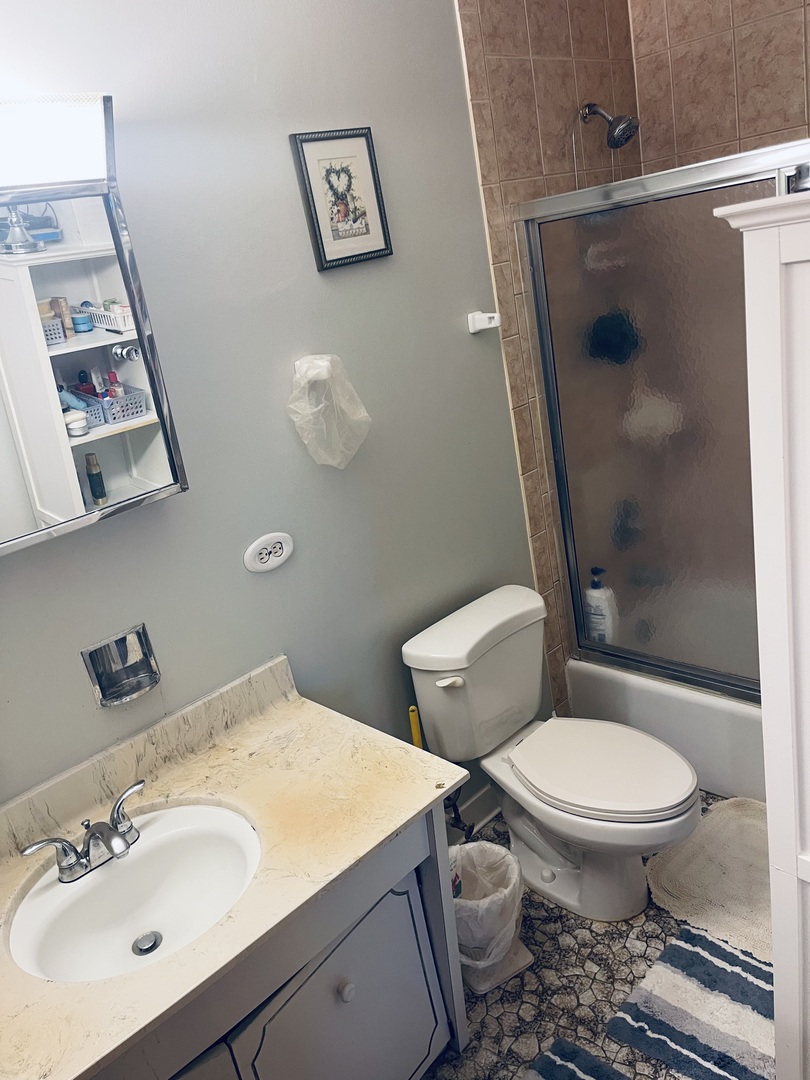 9205 POTTER Road #2H, Des Plaines, IL 60016