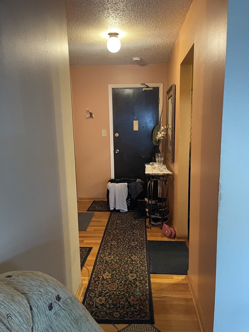 9205 POTTER Road #2H, Des Plaines, IL 60016