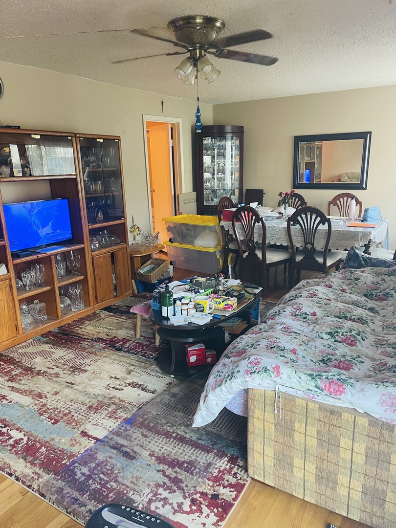 9205 POTTER Road #2H, Des Plaines, IL 60016