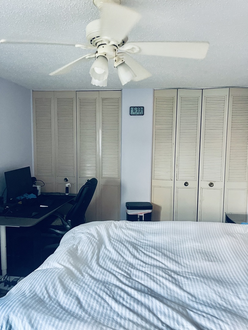 9205 POTTER Road #2H, Des Plaines, IL 60016