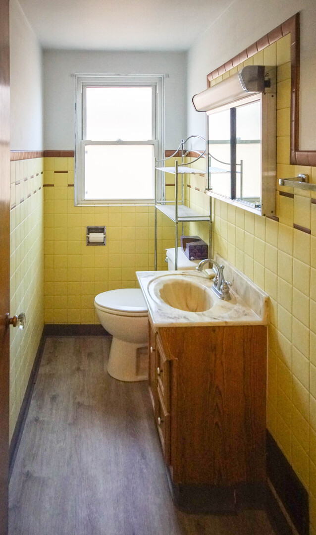 1442 Oak Park Avenue, Berwyn, IL 60402