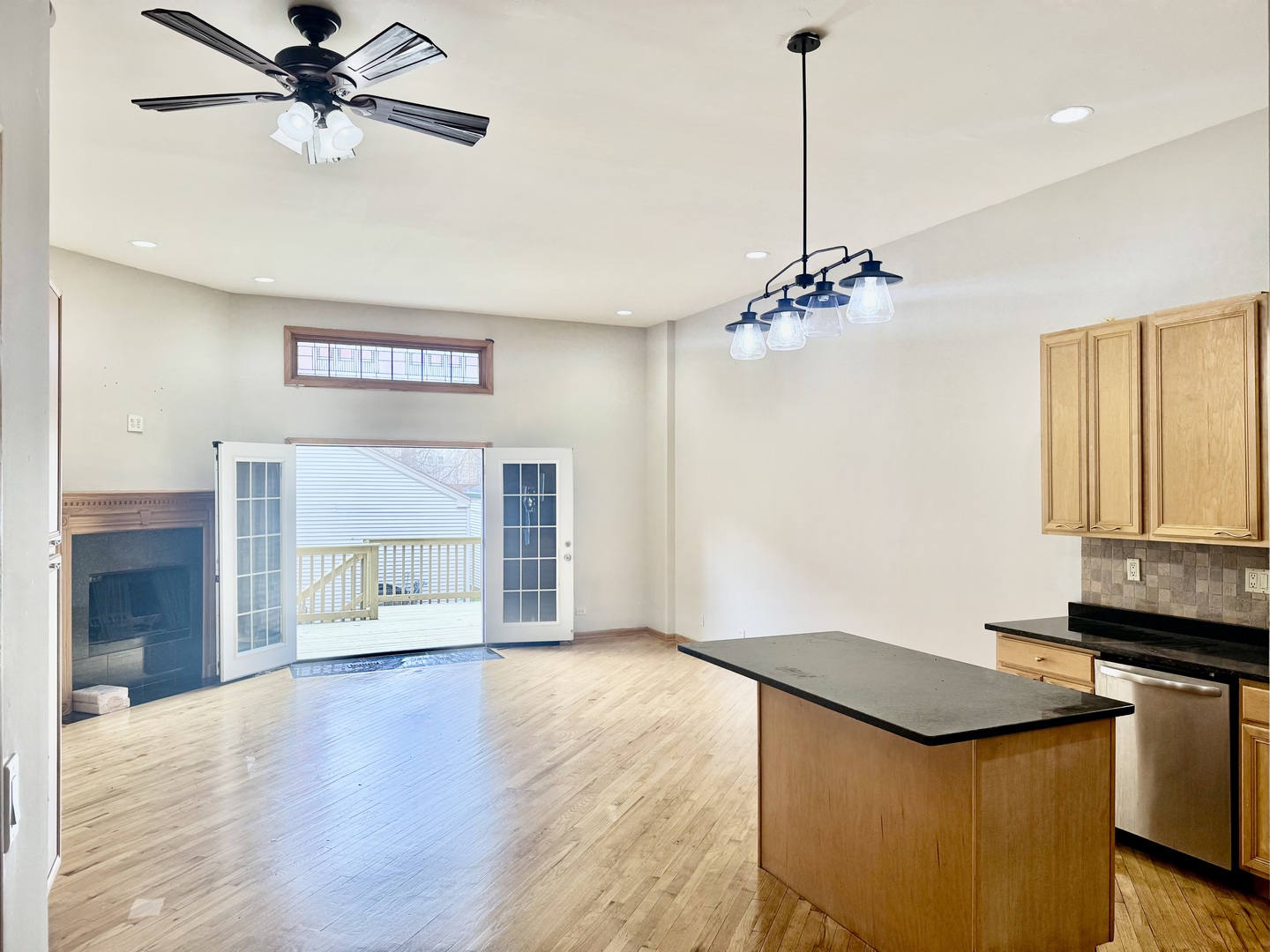 1654 N FAIRFIELD Avenue, Chicago, IL 60647