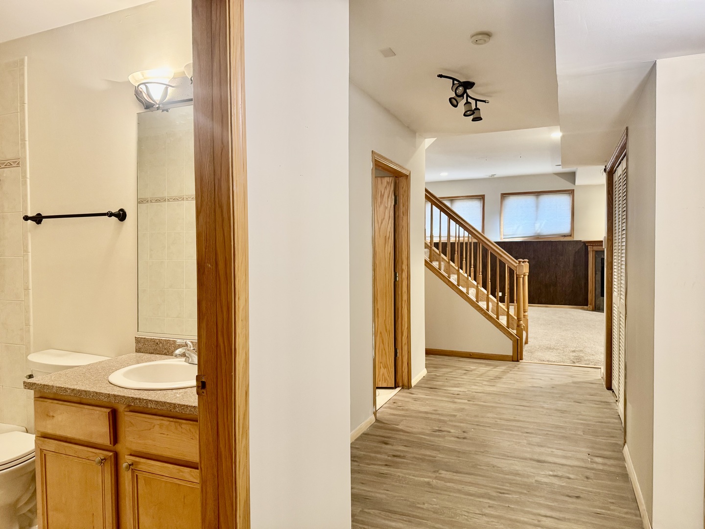 1654 N FAIRFIELD Avenue, Chicago, IL 60647
