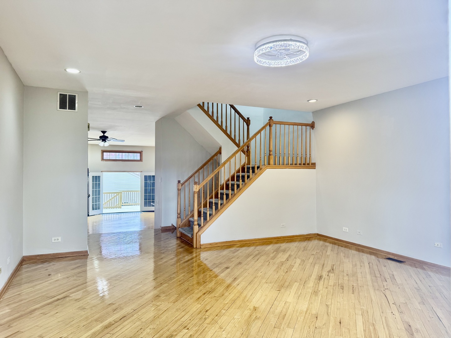 1654 N FAIRFIELD Avenue, Chicago, IL 60647