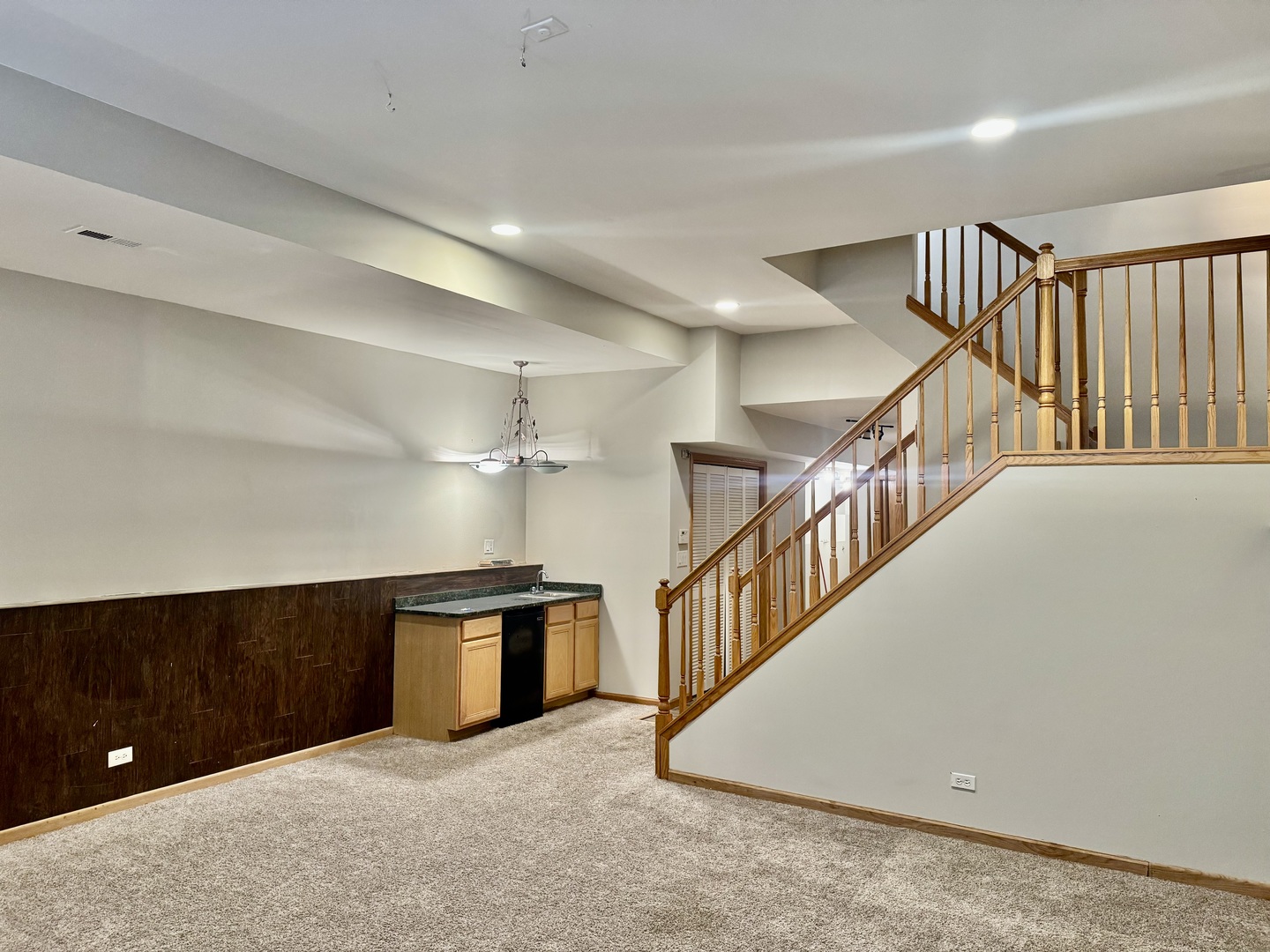 1654 N FAIRFIELD Avenue, Chicago, IL 60647