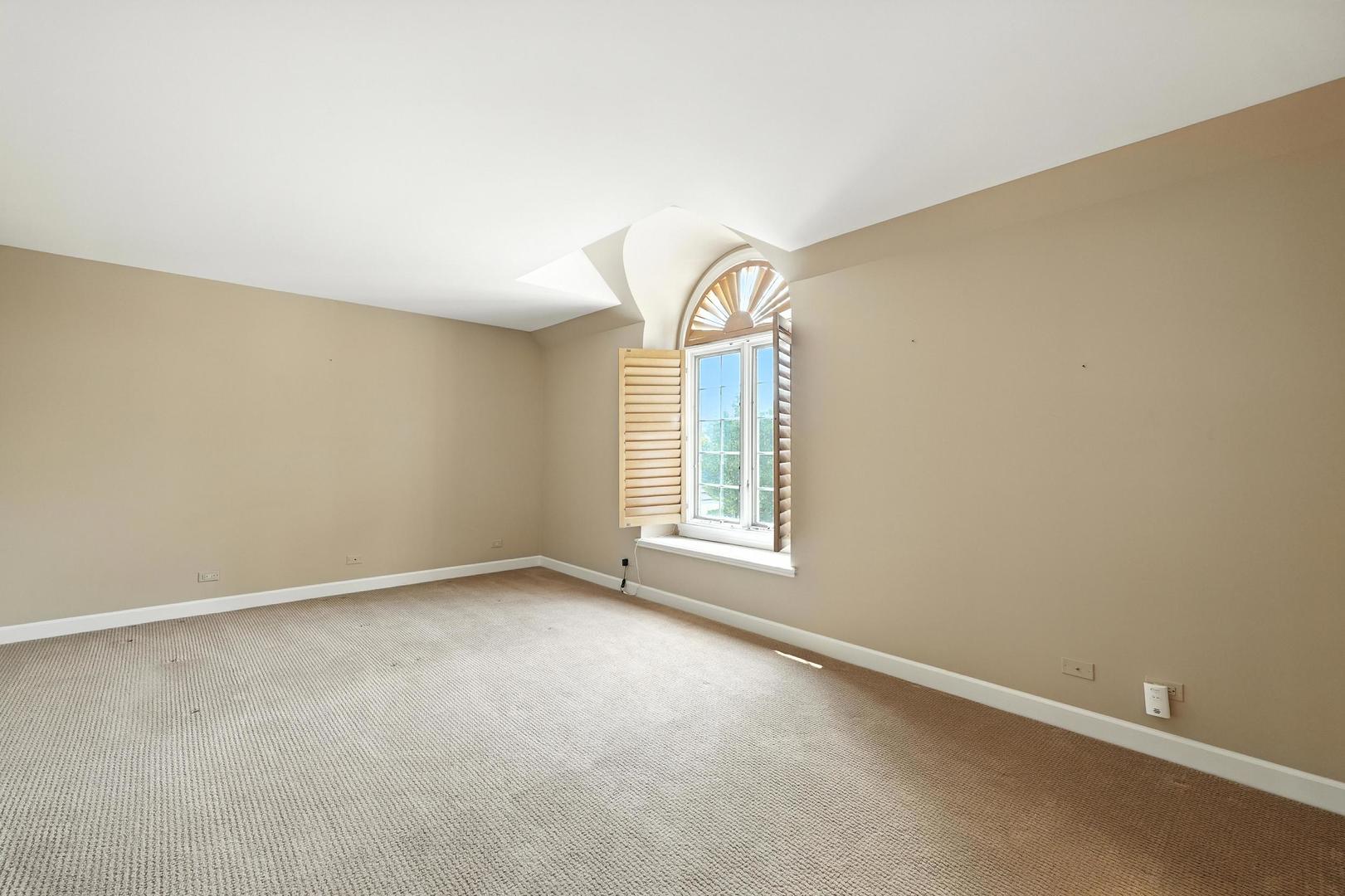 2240 Edgebrooke Drive, Lisle, IL 60532