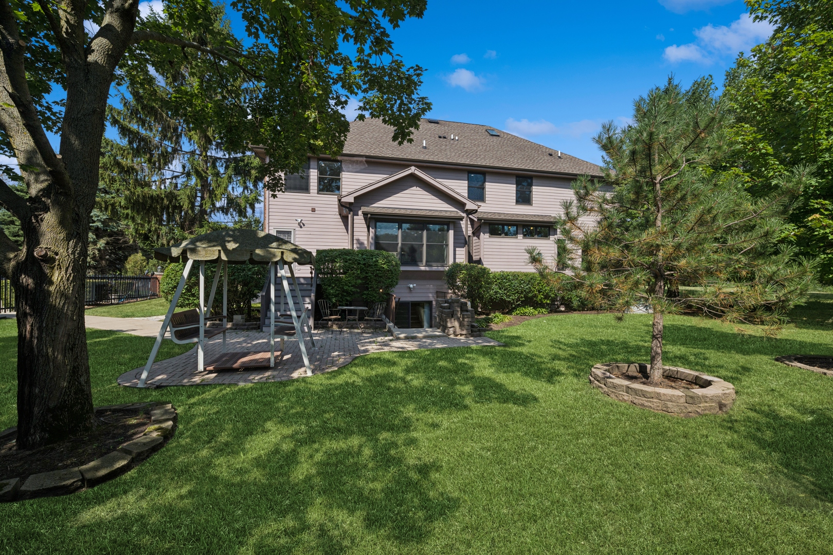 6409 Davidson Court, Gurnee, IL 60031
