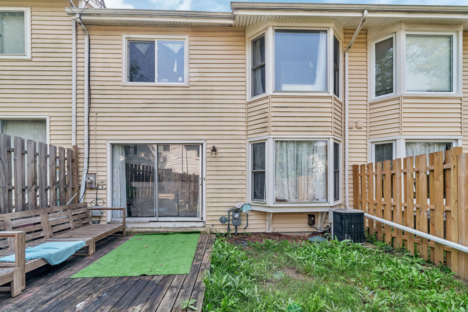 208 Porter Lane #208, Bolingbrook, IL 60440