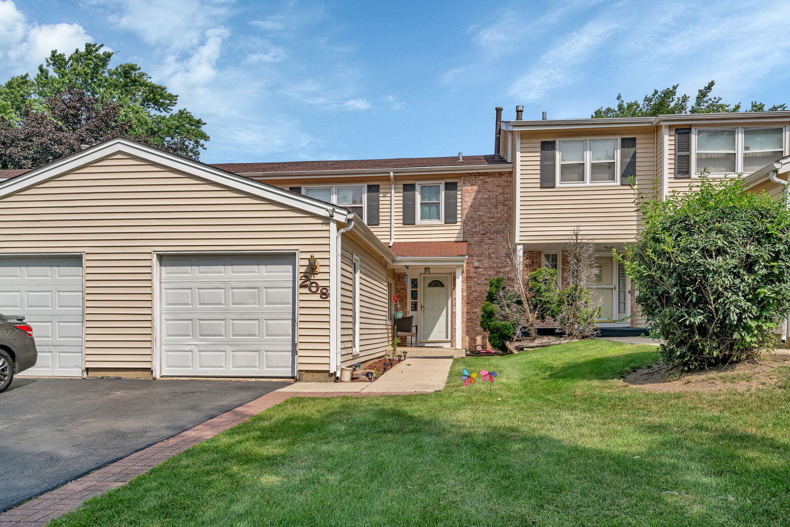 208 Porter Lane #208, Bolingbrook, IL 60440