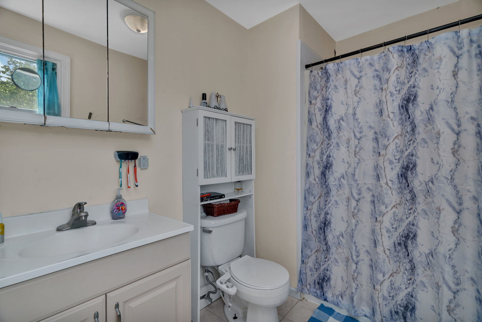 208 Porter Lane #208, Bolingbrook, IL 60440