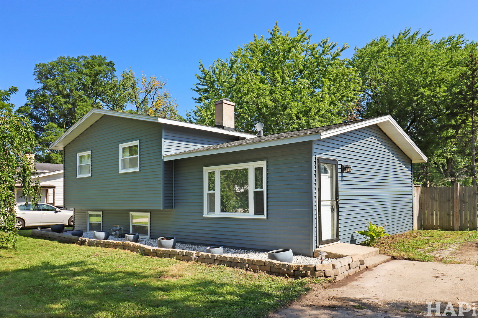 2522 Clara Street, McHenry, IL 60050