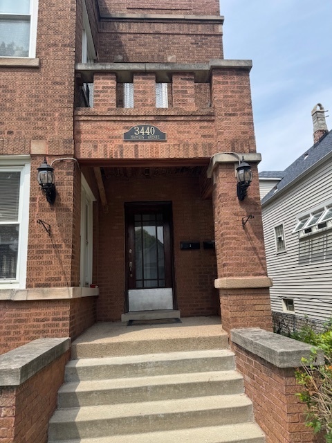 3438 N Hamlin Avenue, Chicago, IL 60618
