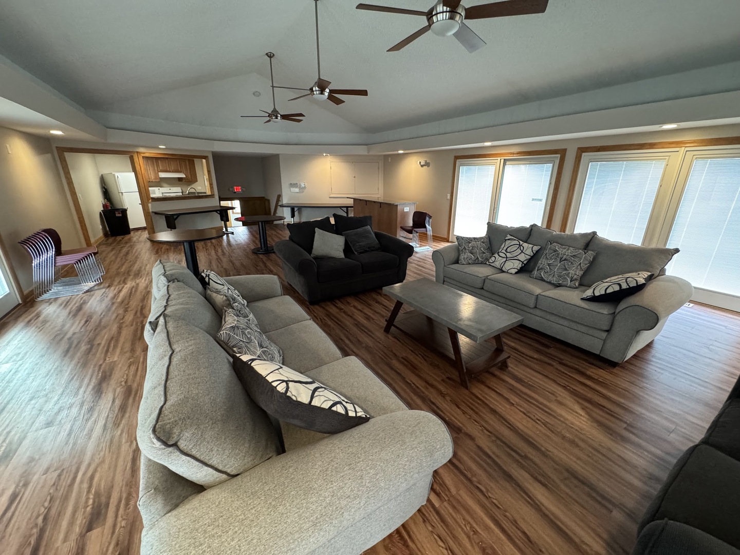 274 Buckingham Court #D2, Schaumburg, IL 60193