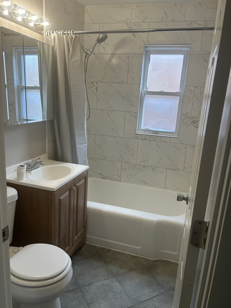 1808 N 17th Avenue, Melrose Park, IL 60160