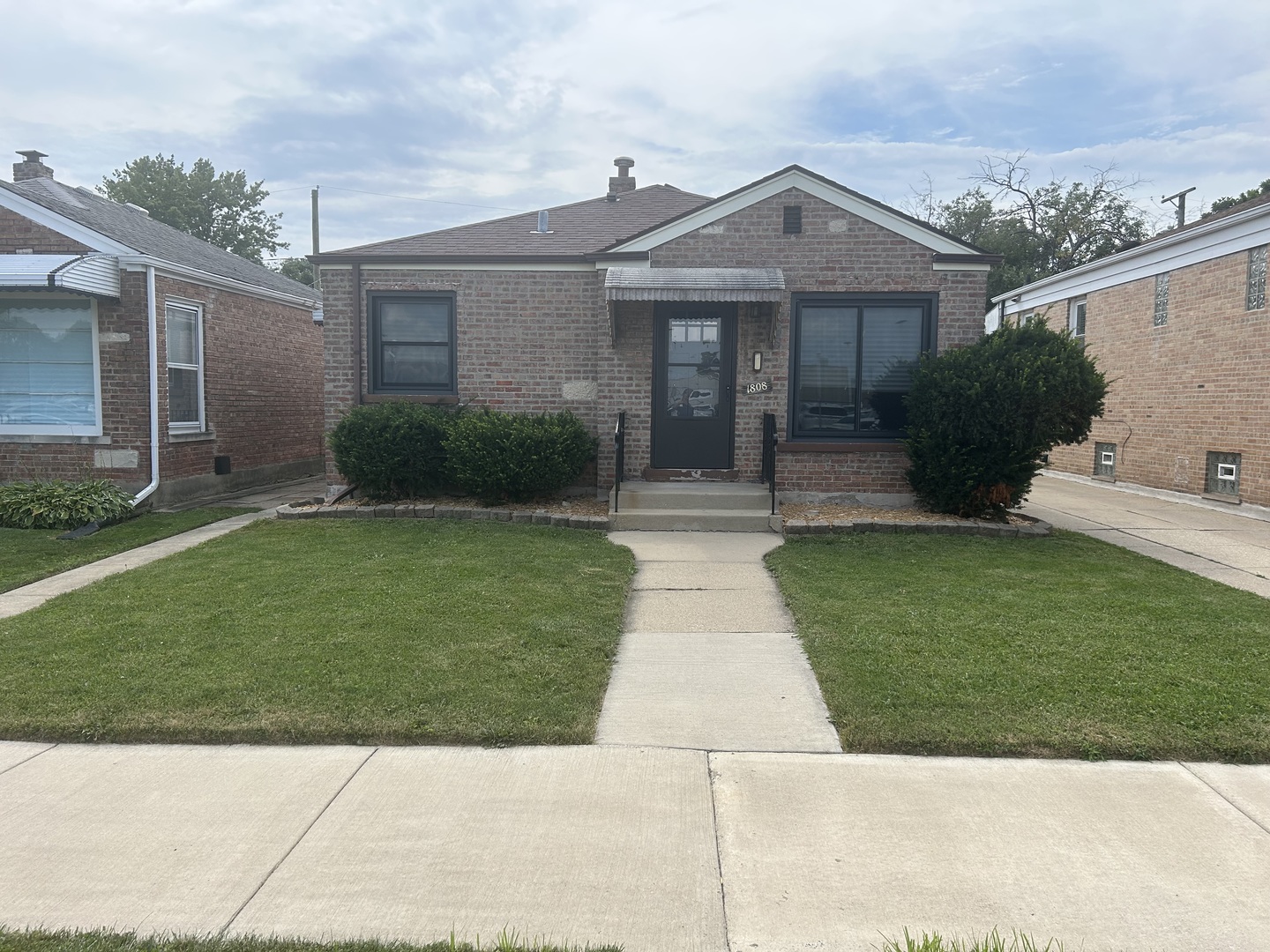 1808 N 17th Avenue, Melrose Park, IL 60160