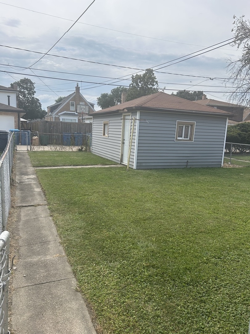 1808 N 17th Avenue, Melrose Park, IL 60160