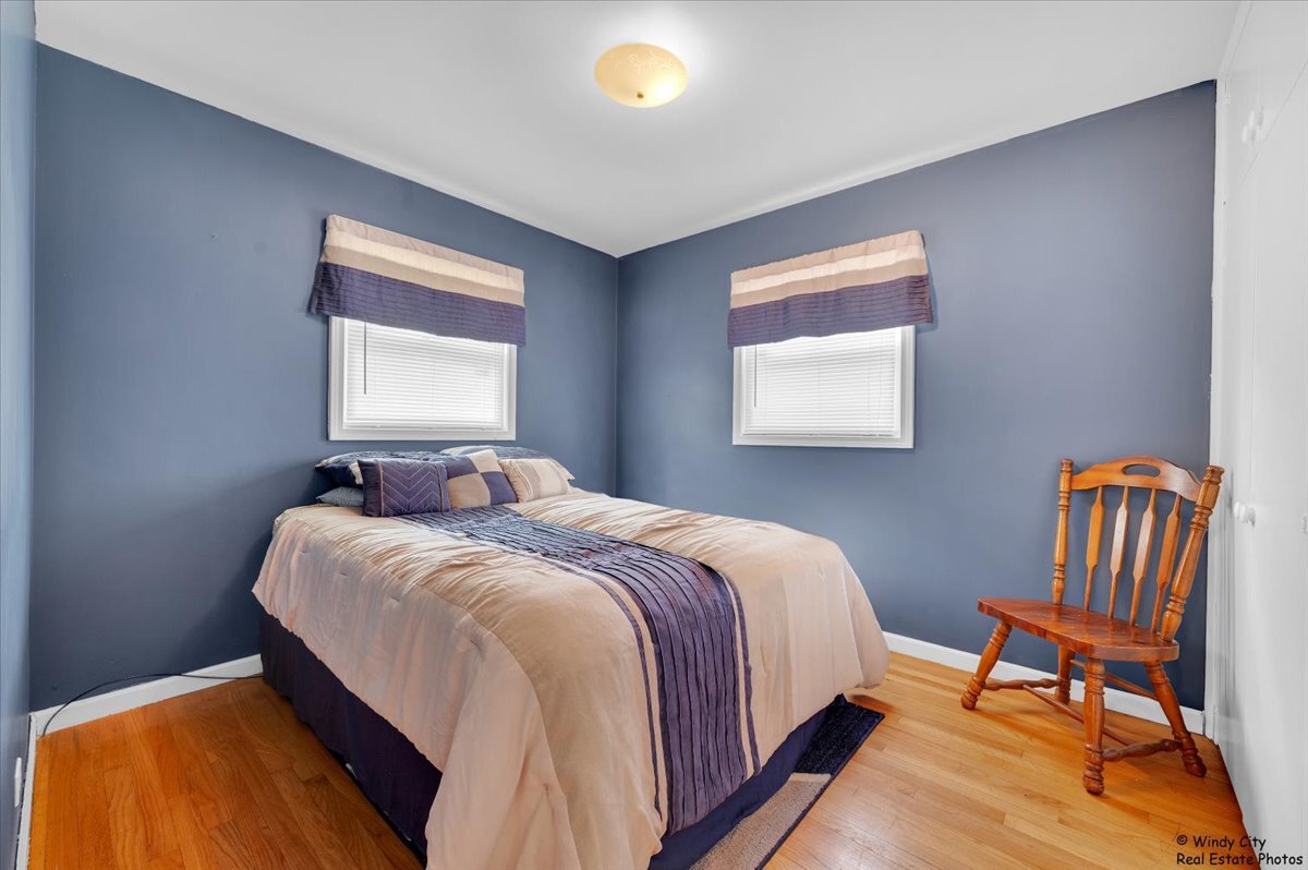 105 N Chase Avenue, Bartlett, IL 60103