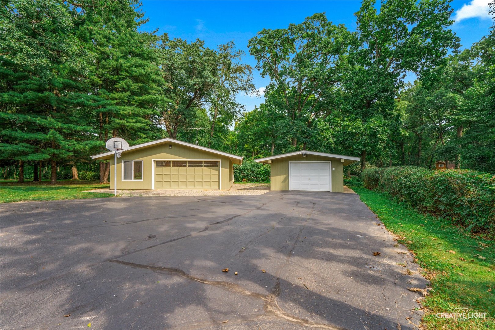 16323 Griswold Springs Road, Plano, IL 60545