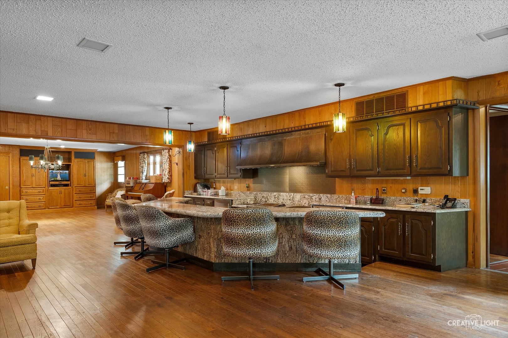 16323 Griswold Springs Road, Plano, IL 60545