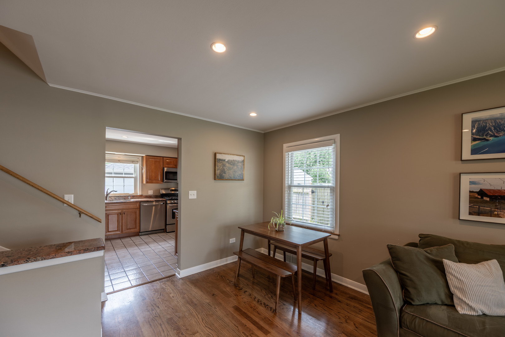 141 W Park Drive, Lombard, IL 60148