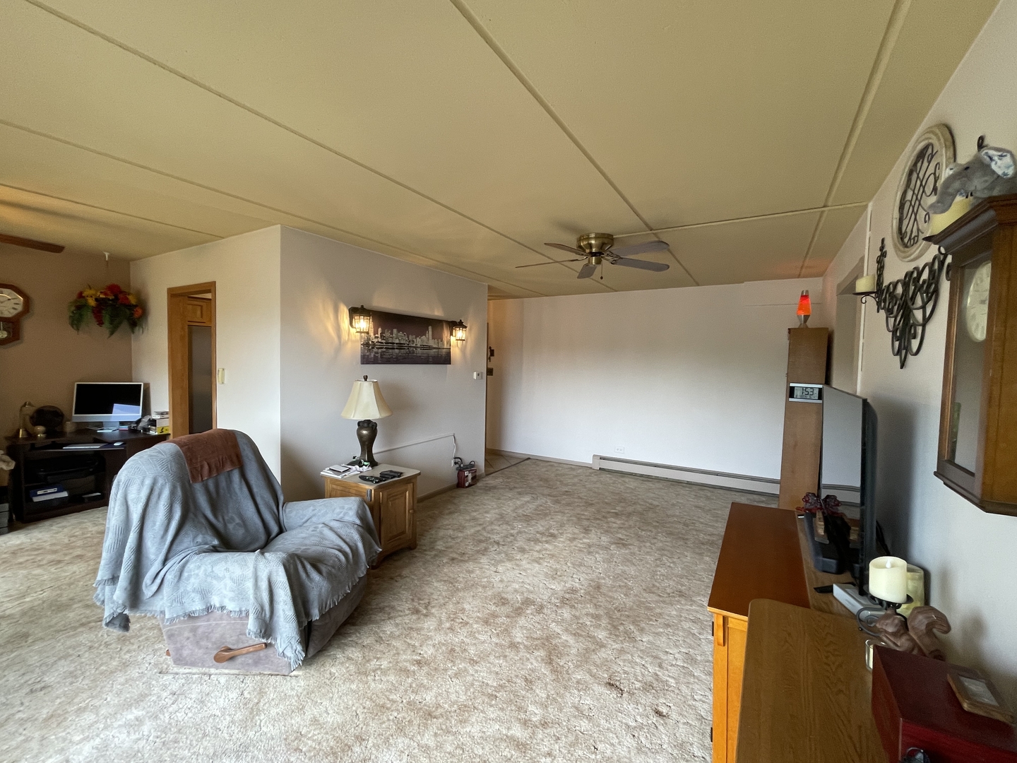 7117 W 93rd Street #401, Oak Lawn, IL 60453