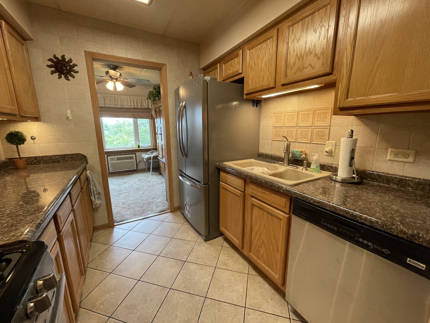 7117 W 93rd Street #401, Oak Lawn, IL 60453