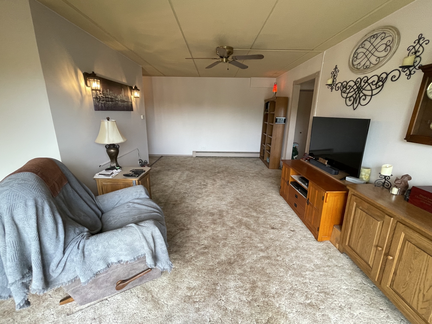 7117 W 93rd Street #401, Oak Lawn, IL 60453