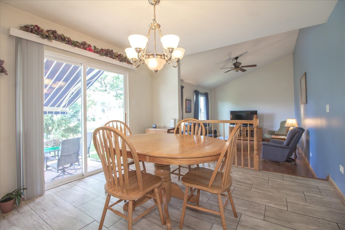 2903 Clearview Court, Joliet, IL 60436