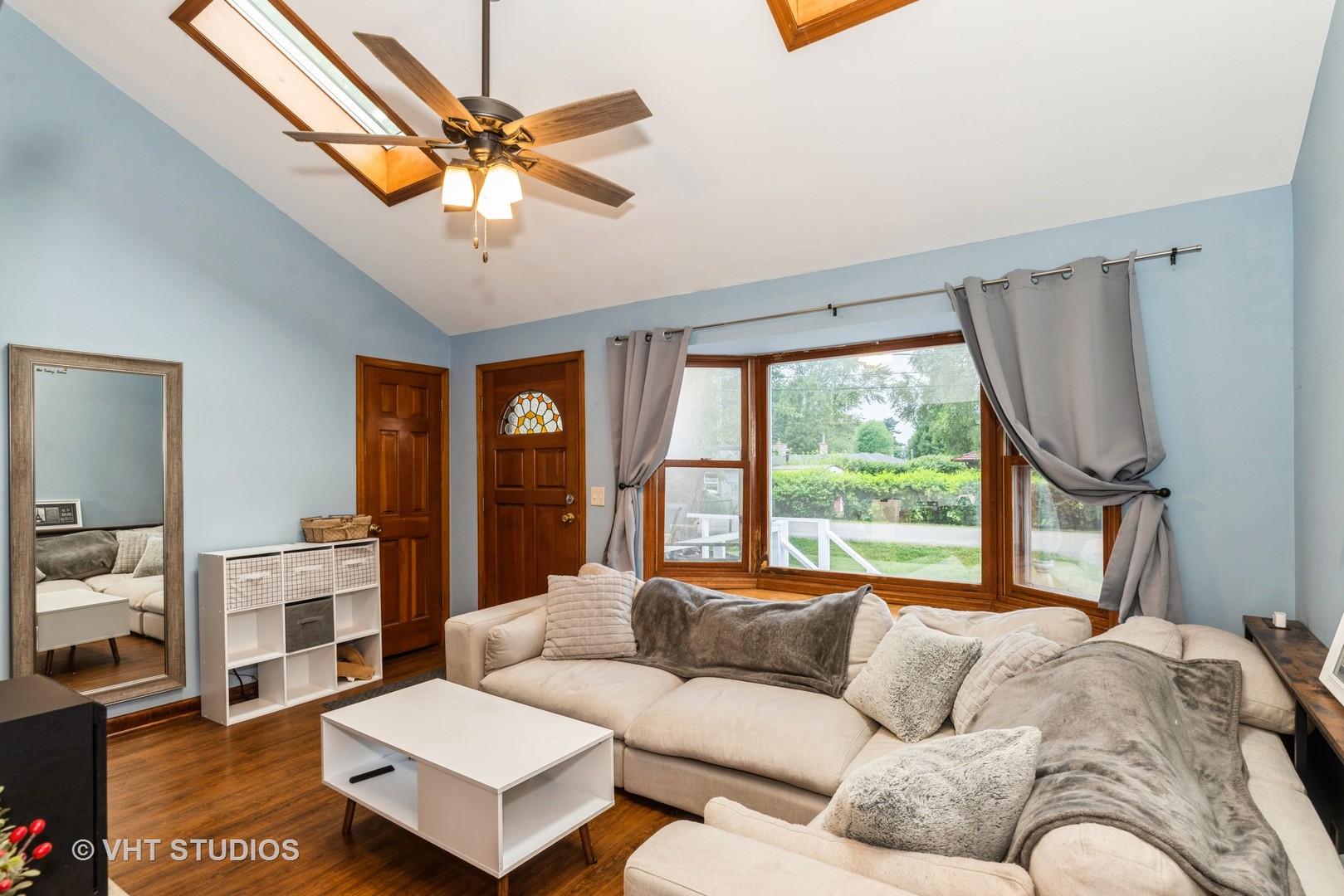 1506 N River Road, McHenry, IL 60051