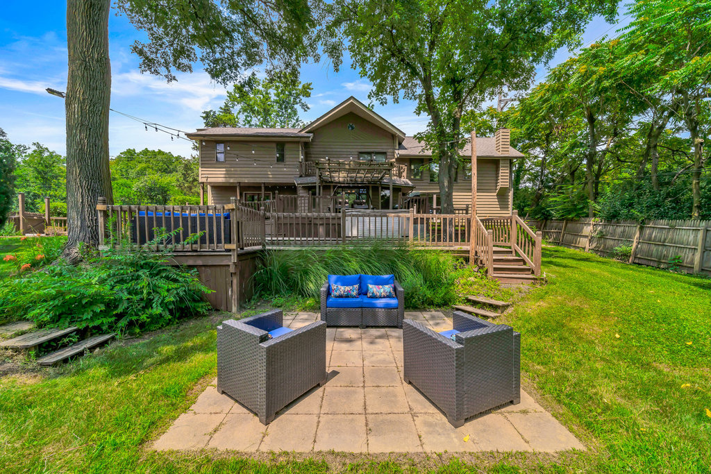 19W681 109th Street, Lemont, IL 60439