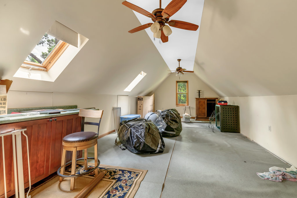 19W681 109th Street, Lemont, IL 60439