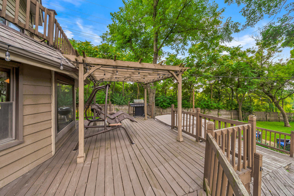 19W681 109th Street, Lemont, IL 60439