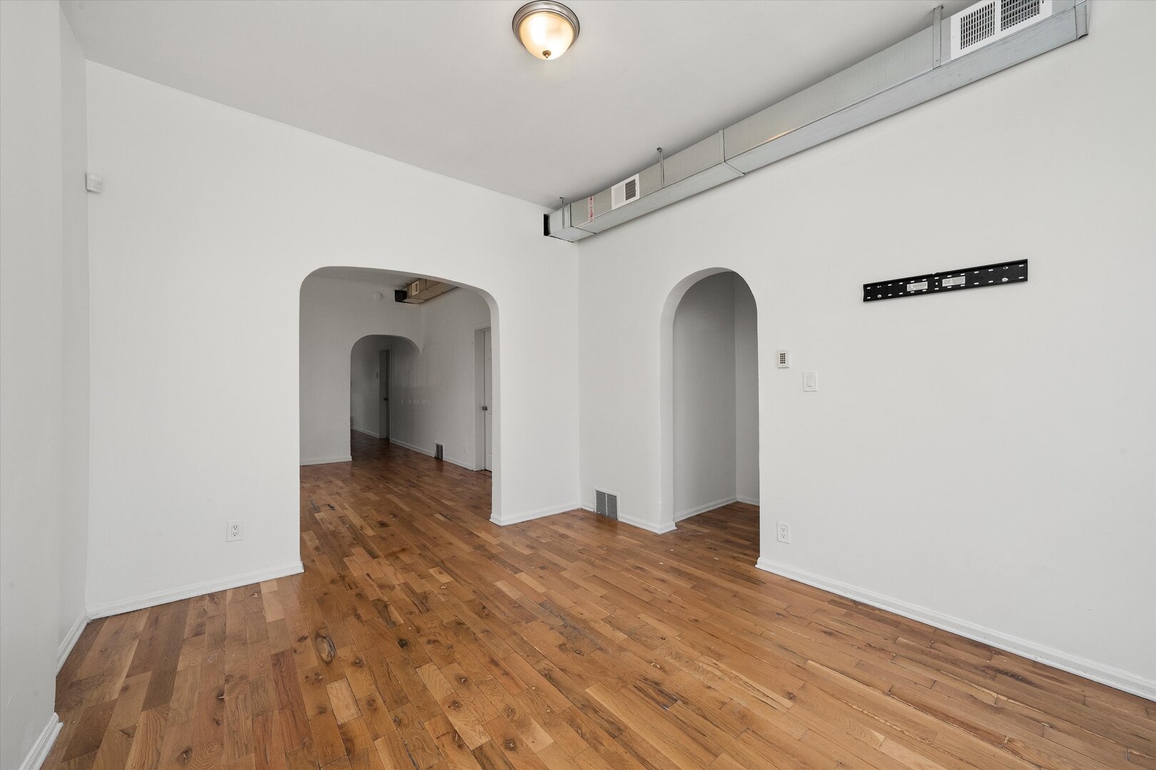 2857 W POLK Street, Chicago, IL 60612
