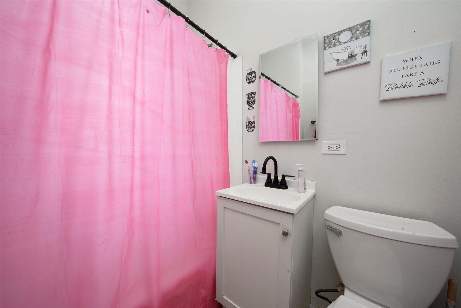 2857 W POLK Street, Chicago, IL 60612