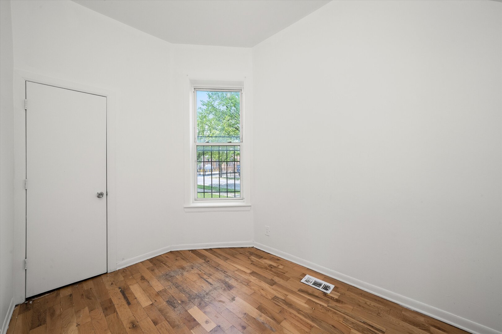 2857 W POLK Street, Chicago, IL 60612