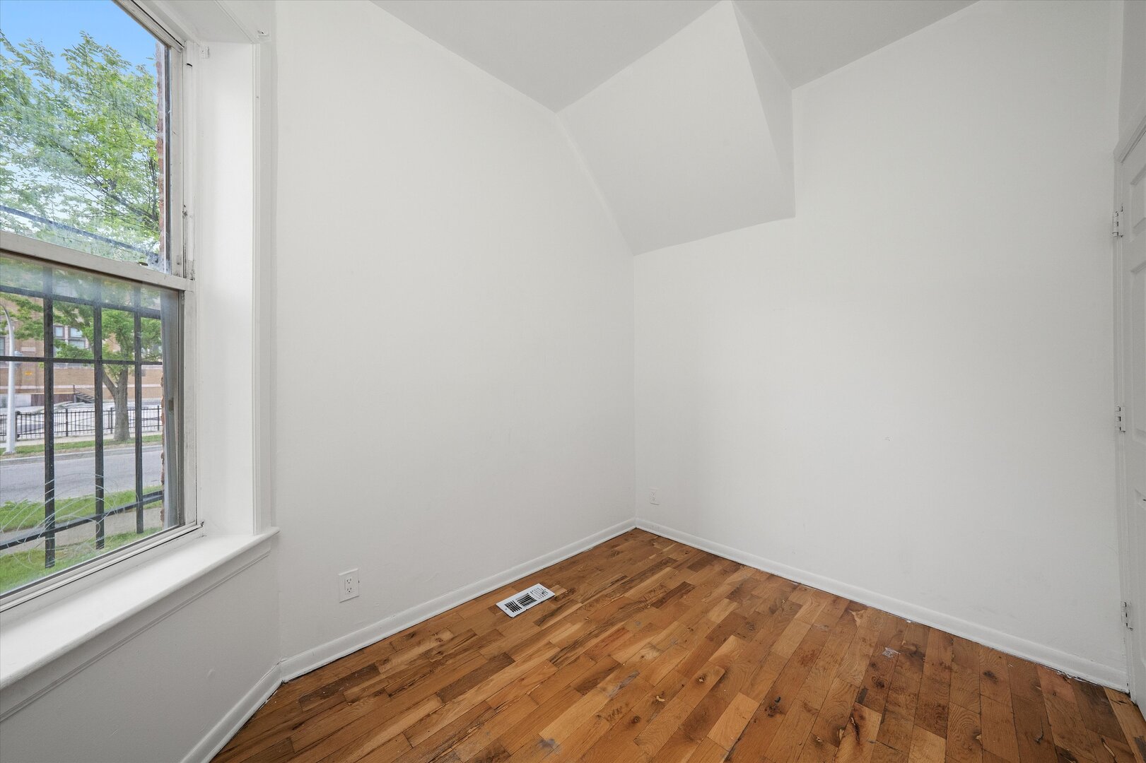 2857 W POLK Street, Chicago, IL 60612