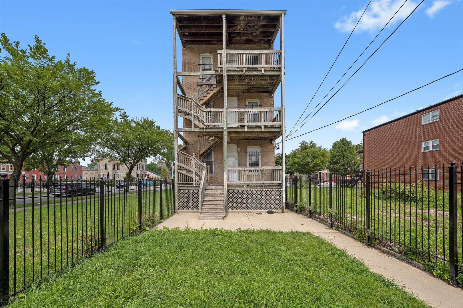 2857 W POLK Street, Chicago, IL 60612