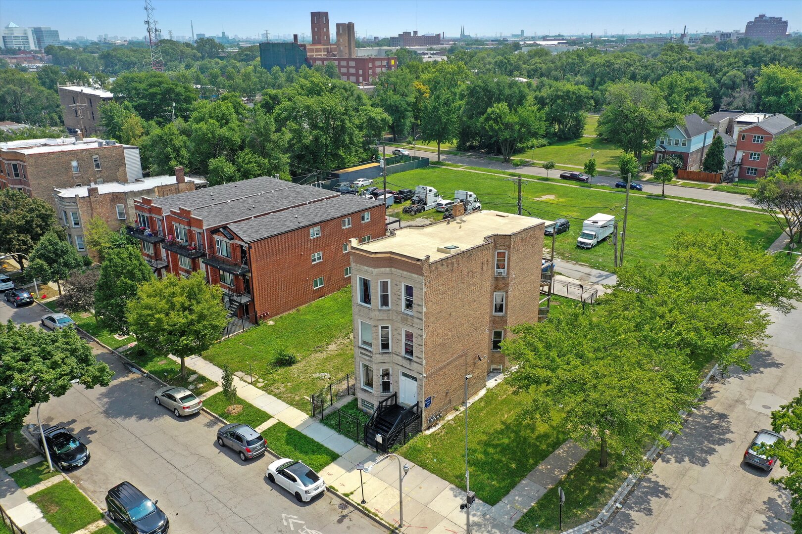 2857 W POLK Street, Chicago, IL 60612