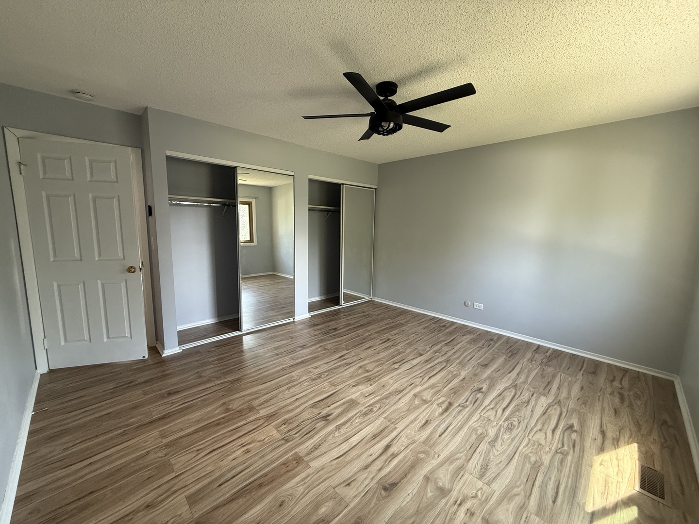 1711 Bell Drive, Hanover Park, IL 60133