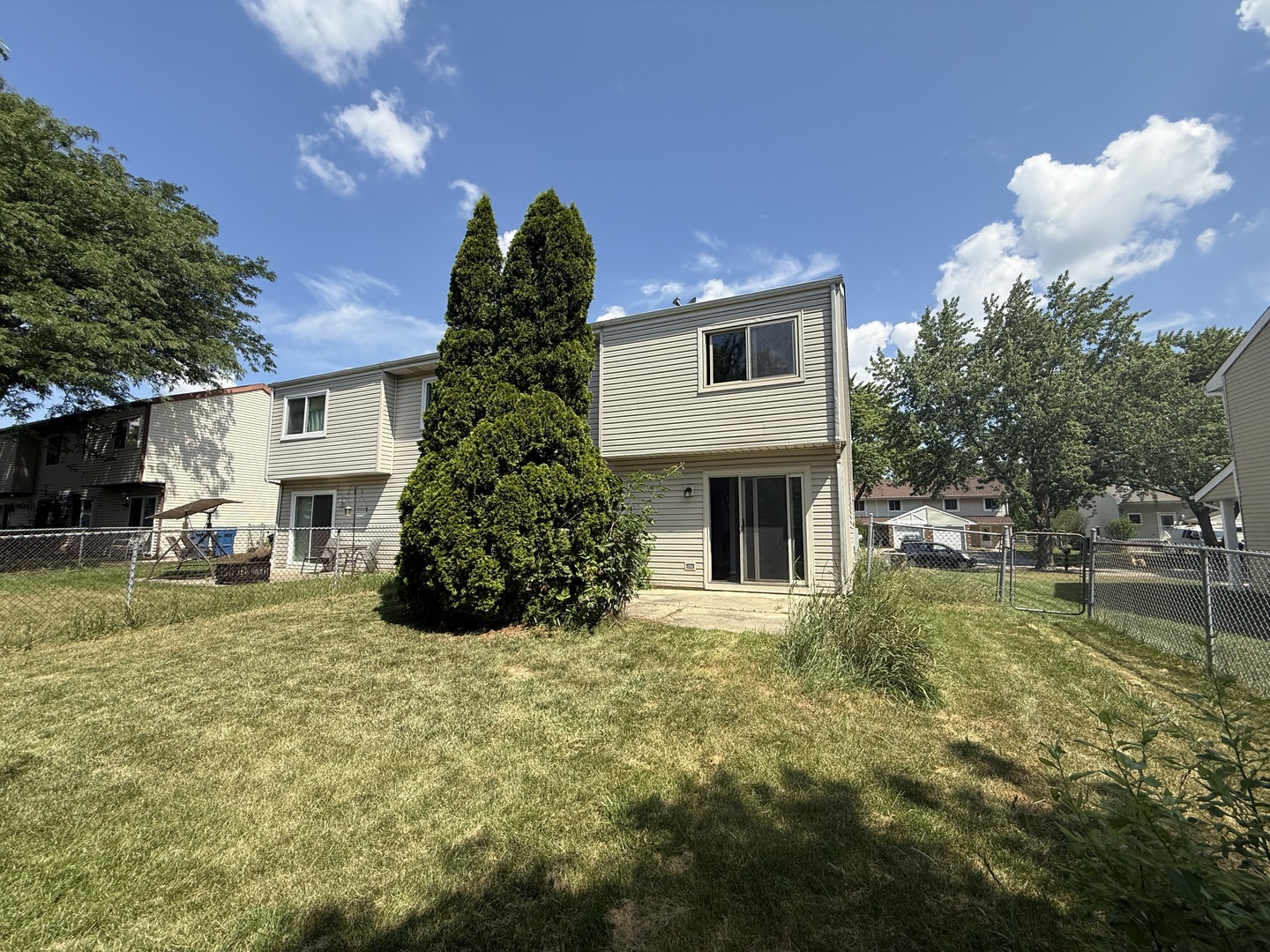 1711 Bell Drive, Hanover Park, IL 60133
