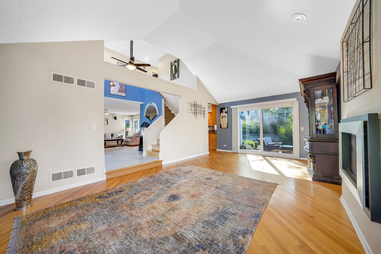 417 Lake Shore Boulevard, Wauconda, IL 60084