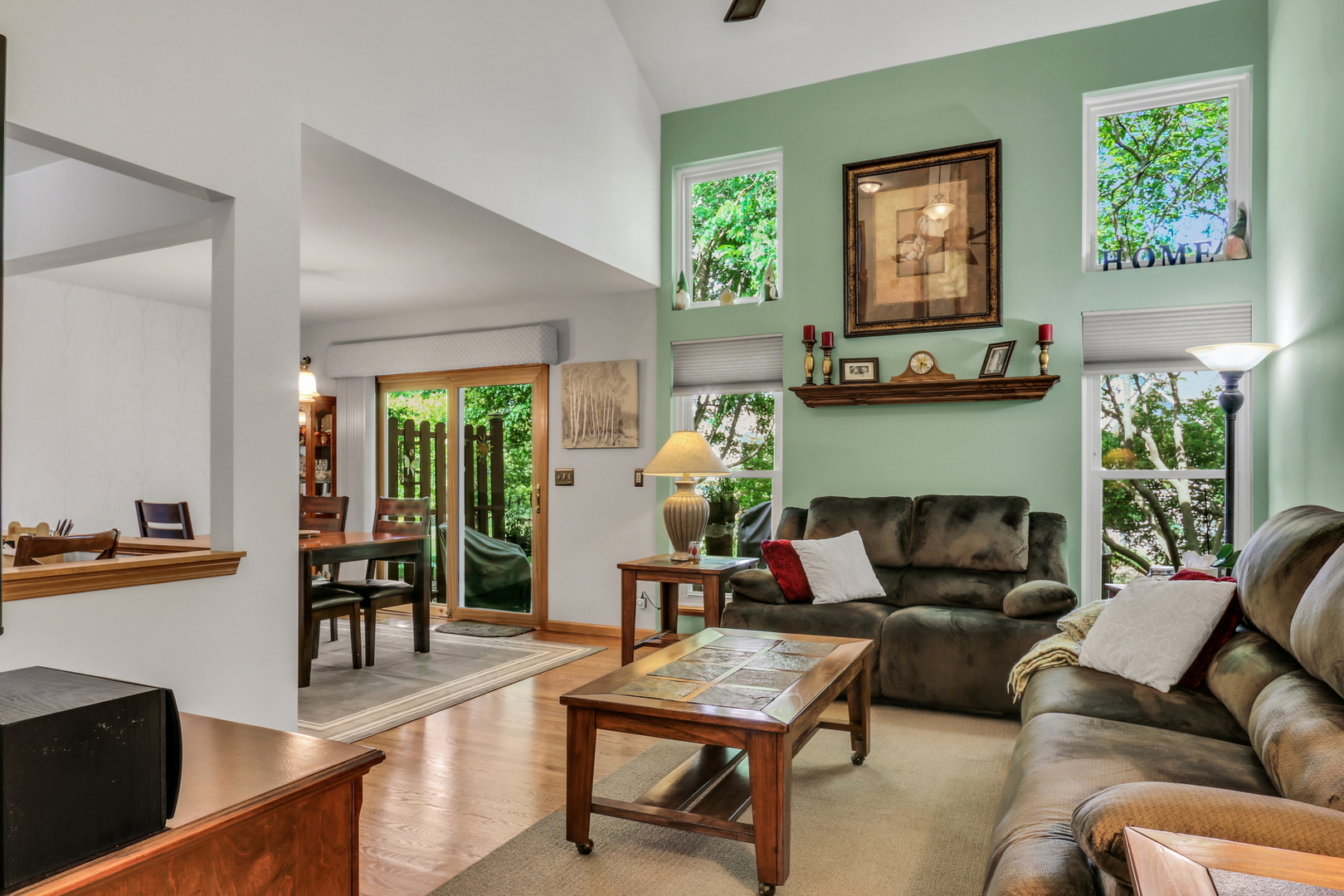 2101 Peach Tree Lane, Algonquin, IL 60102