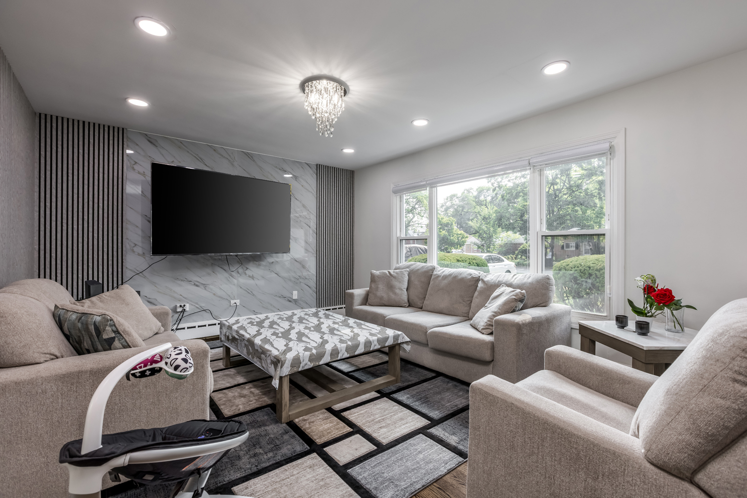 7025 N Kenton Avenue, Lincolnwood, IL 60712