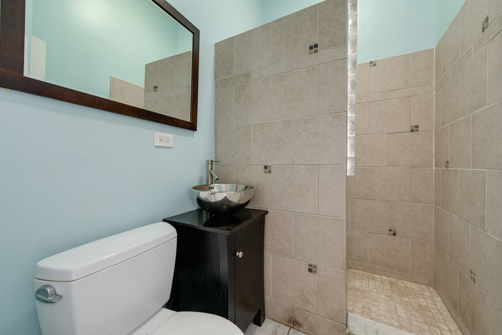 4444 S Berkeley Avenue, Chicago, IL 60653