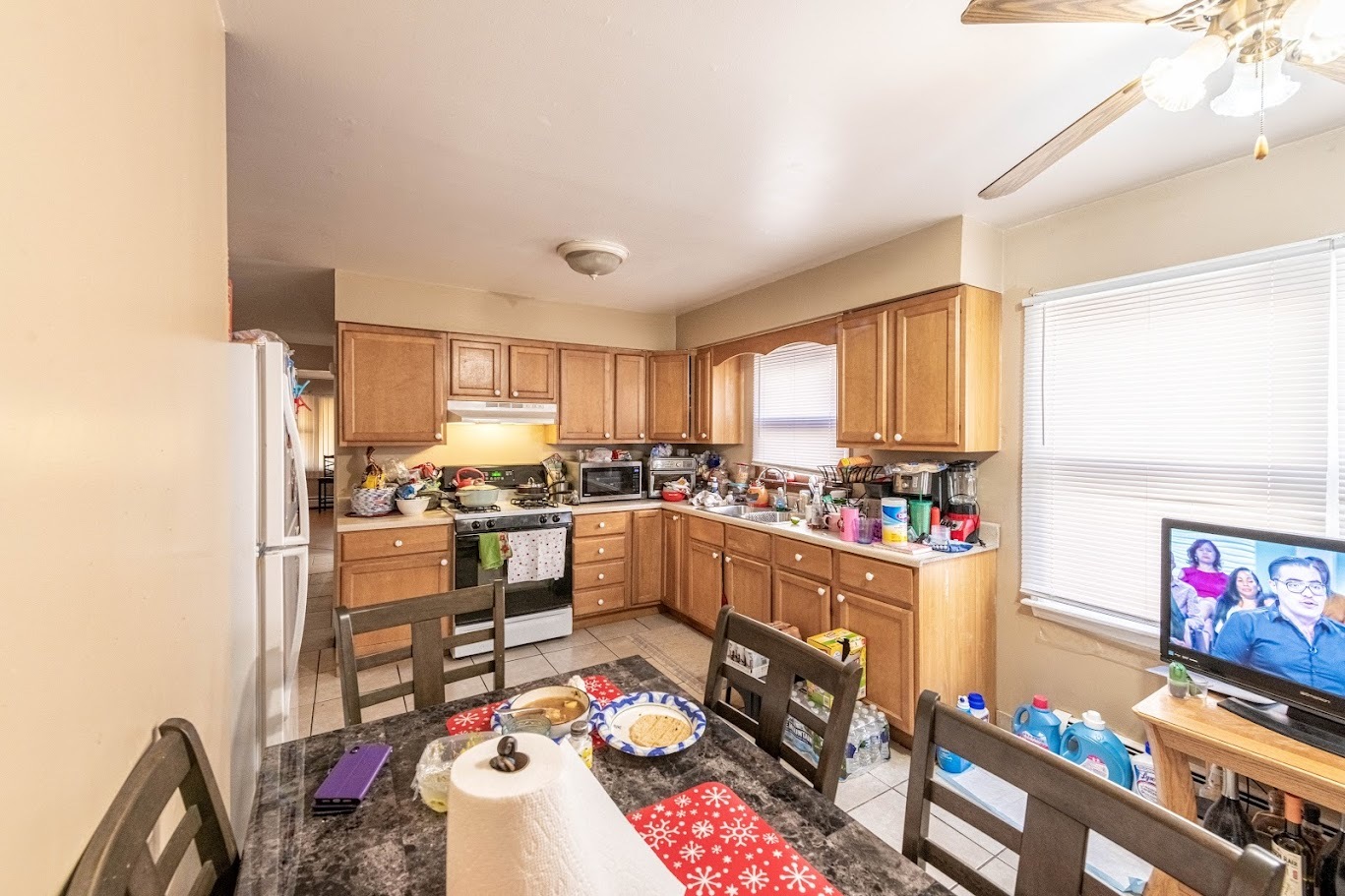 1617 N 35th Avenue, Melrose Park, IL 60160