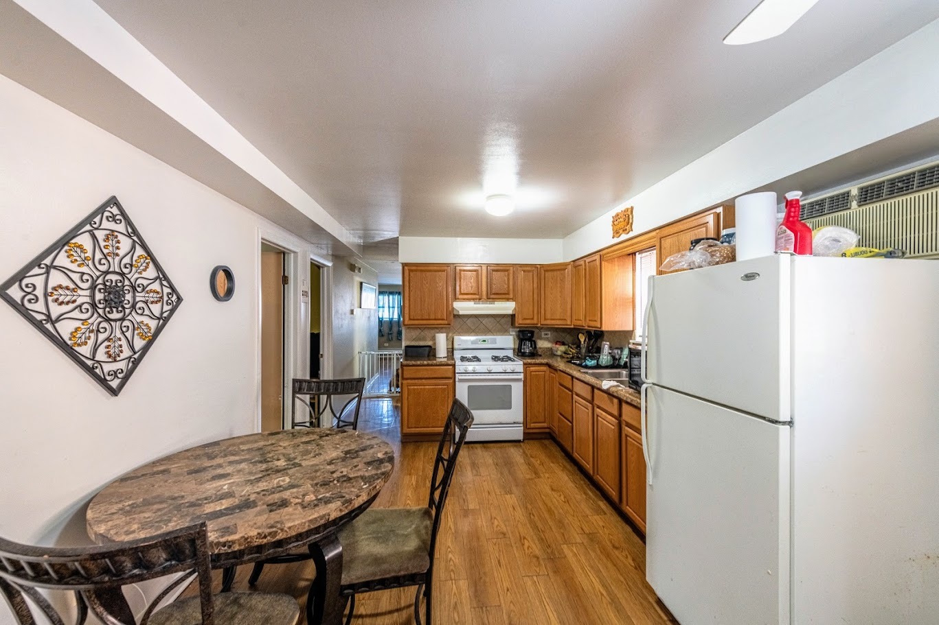 1617 N 35th Avenue, Melrose Park, IL 60160