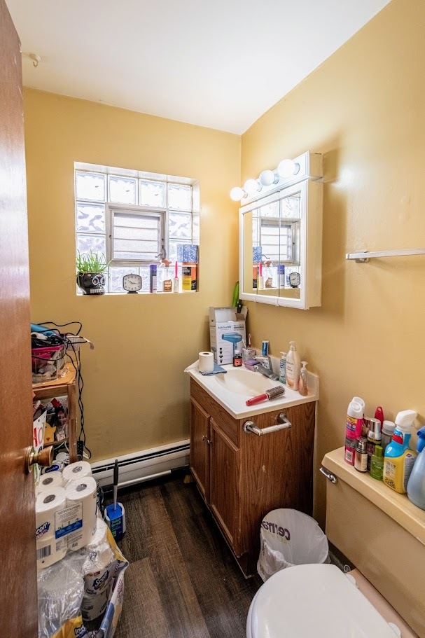 1617 N 35th Avenue, Melrose Park, IL 60160