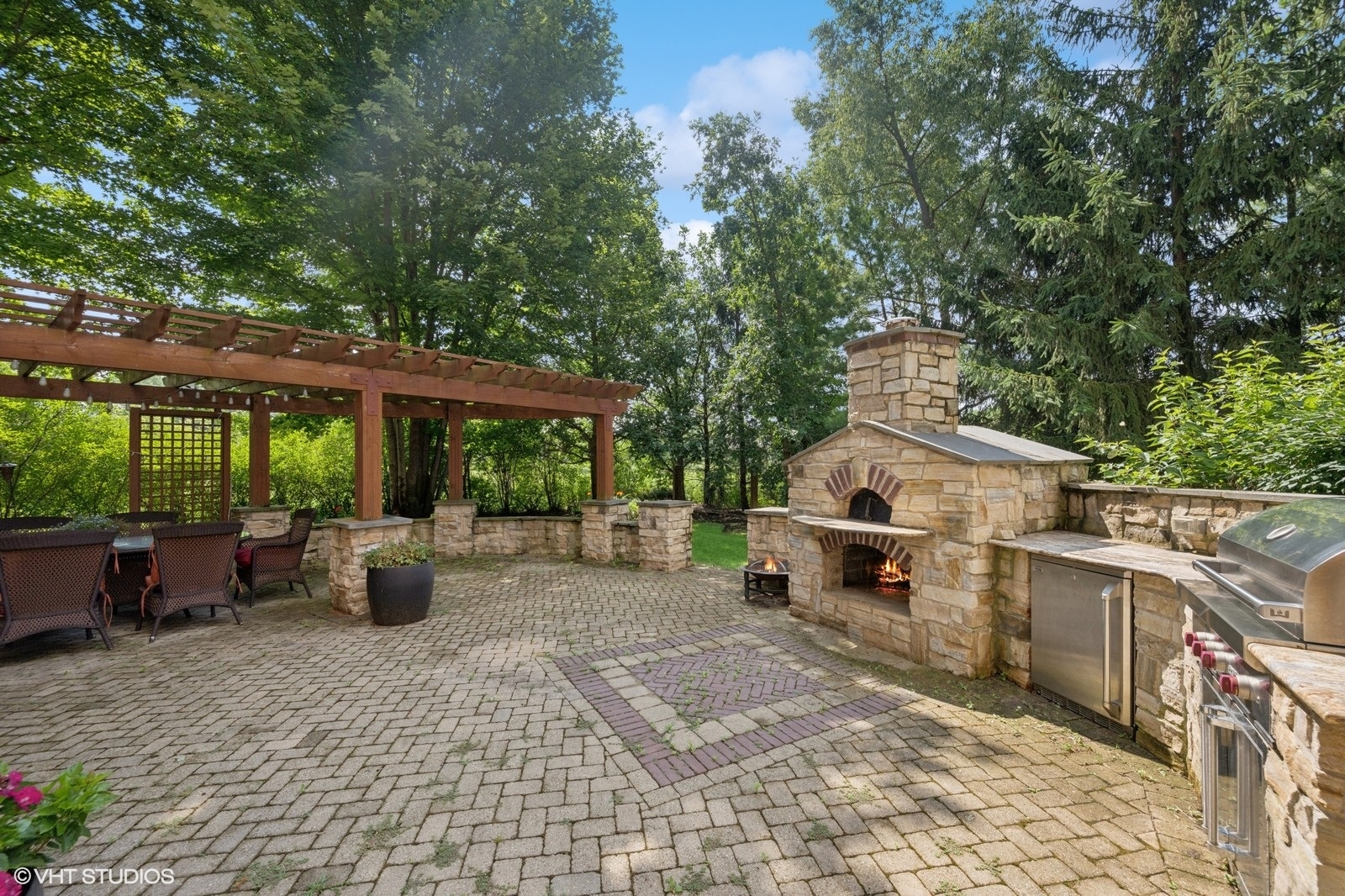 4904 Clover Court, Long Grove, IL 60047