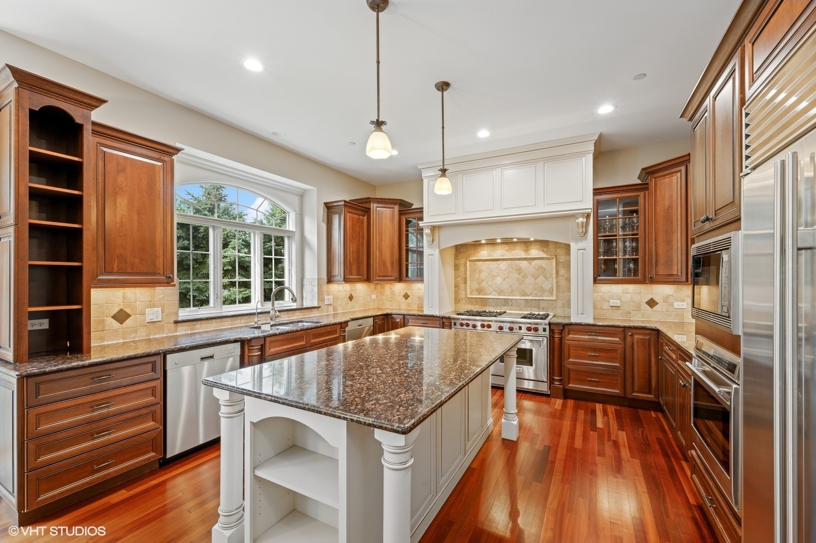 4904 Clover Court, Long Grove, IL 60047